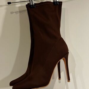 Fashion Nova Brown Pointed-Toe Sock Boots | Women’s 8.5 | New Without Box